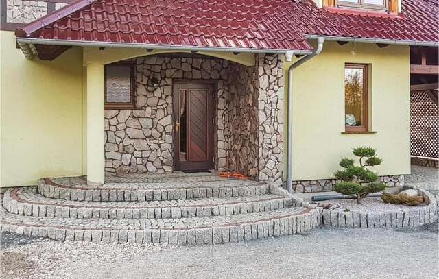 Дома для отпуска Five-Bedroom Holiday Home in Karpacz Карпач-14